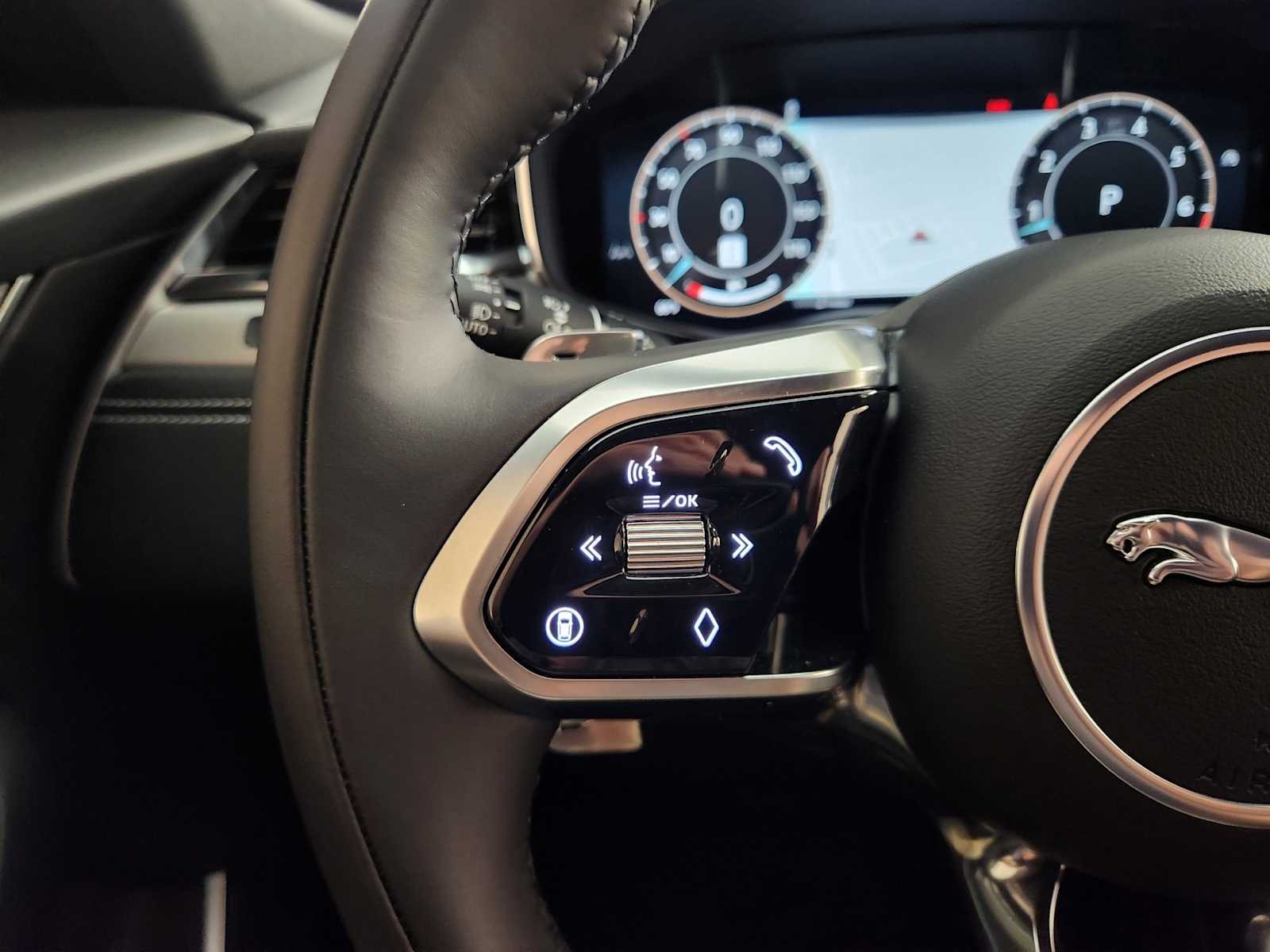 2026 Jaguar F-Pace R-Dynamic S - Photo 28