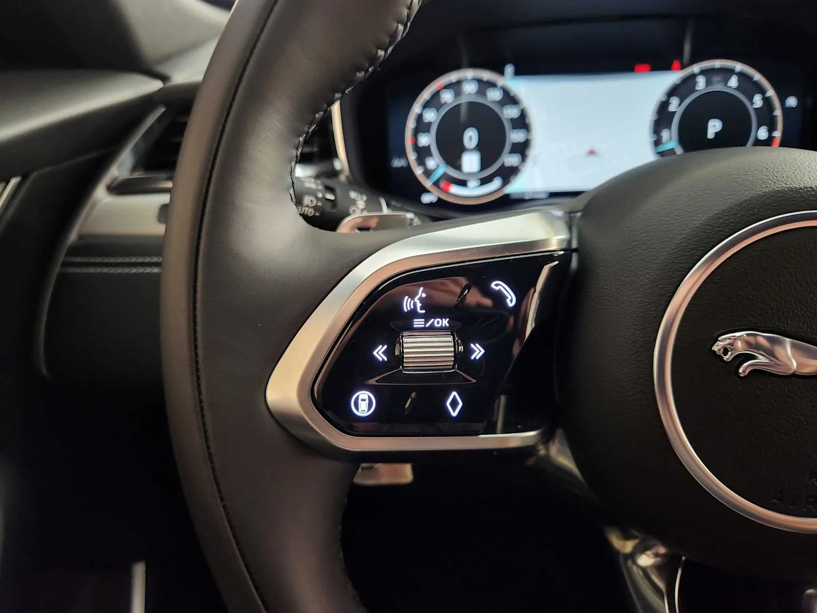 2026 Jaguar F-Pace R-Dynamic S - Photo 49