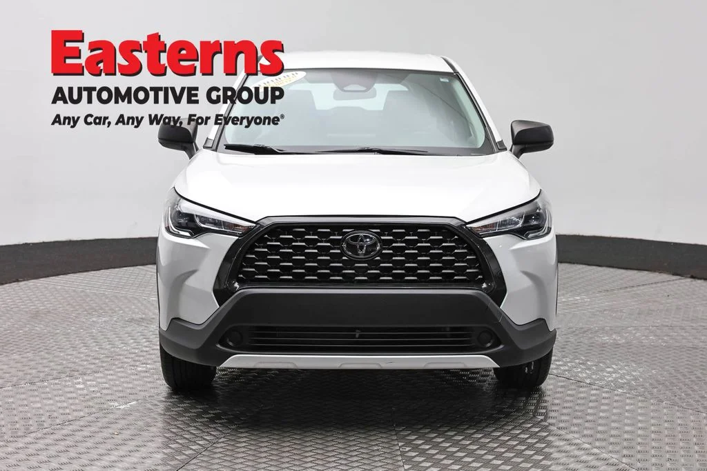 Used 2023 Beige Toyota L image 2
