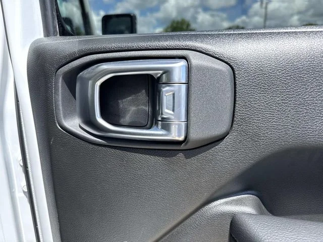Used 2025 White Jeep Rubicon image 22