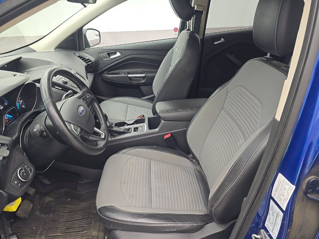 Used 2018 Blue Lightning Ford SE image 5