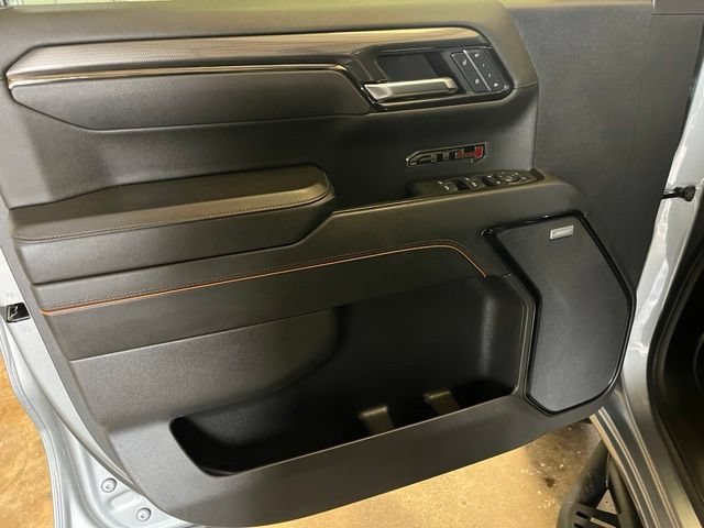 Used 2025 Sterling Metallic GMC AT4 image 27