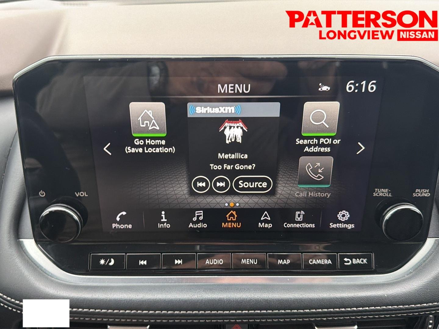 Used 2023 Champagne Silver Metallic Nissan Platinum image 9