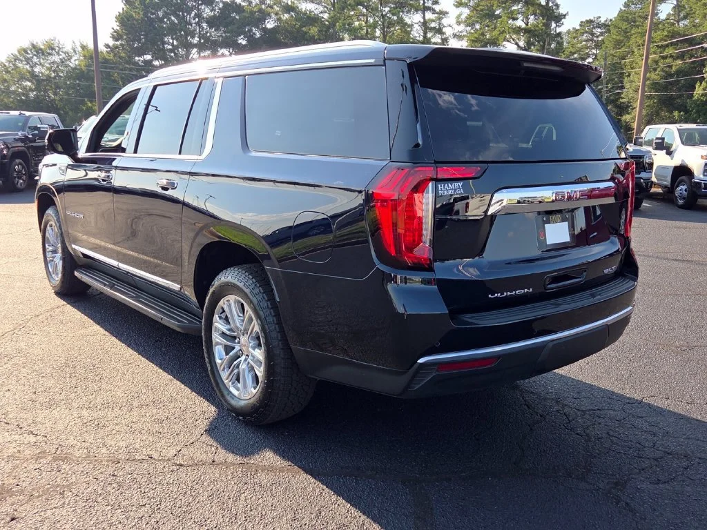 Used 2023 MIDNIGHT BLUE METALLIC GMC SLT image 18