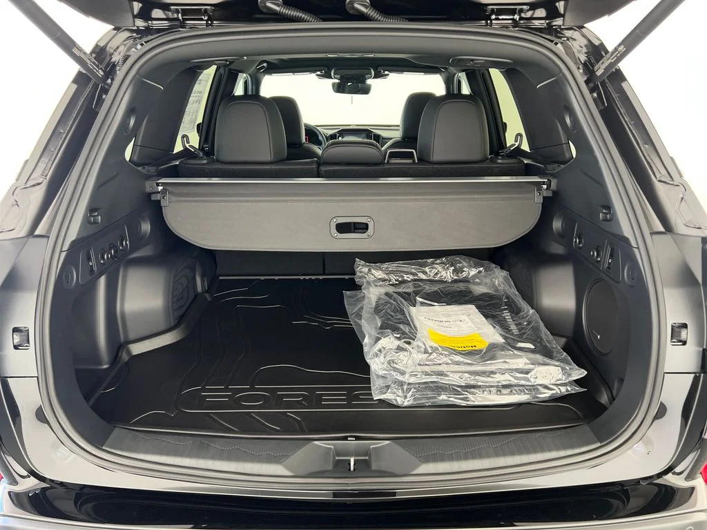 New 2026 CRYSTAL BLACK SILICA Subaru Limited image 26