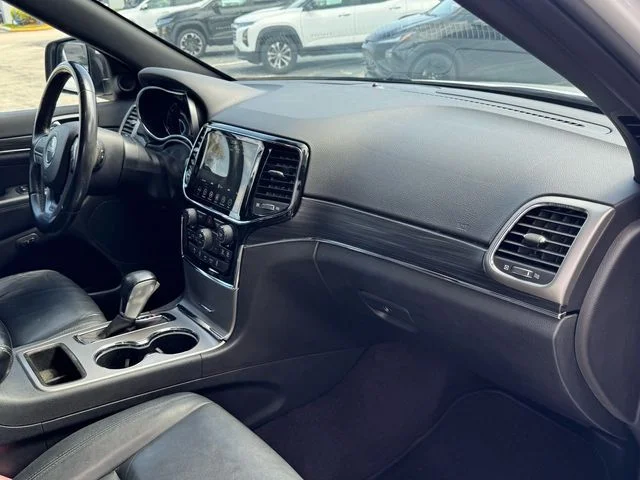 Used 2019 White Jeep Limited image 18