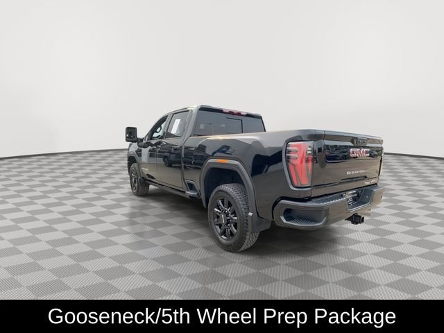 Used 2024  GMC AT4 image 8