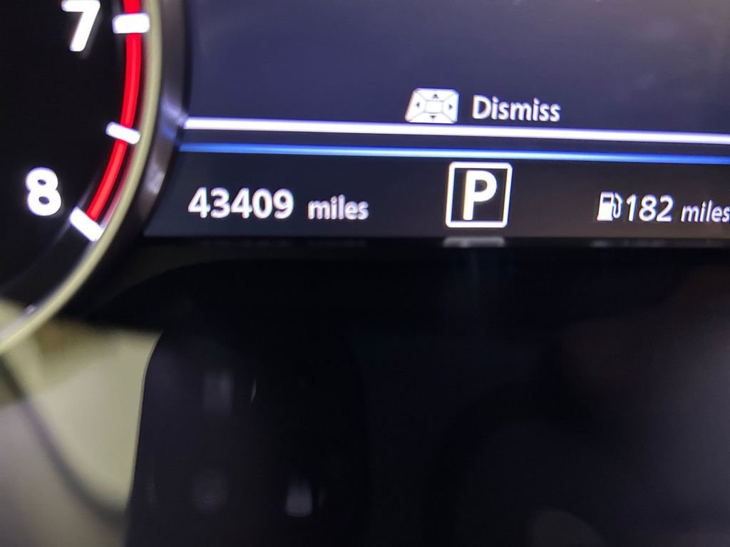 Used 2023 Blue Nissan SR image 10