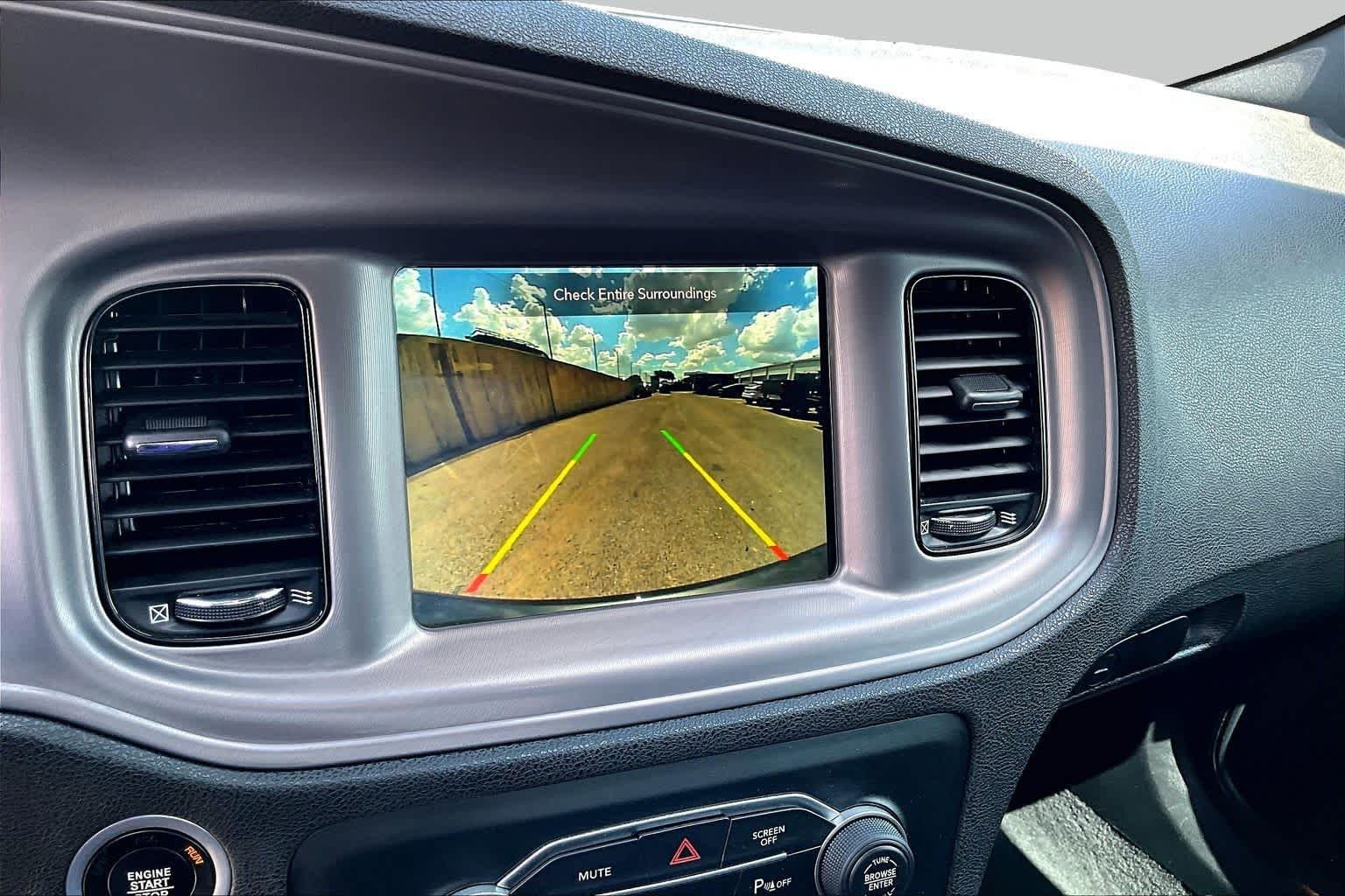Used 2023 Granite Pearlcoat Dodge SXT image 31