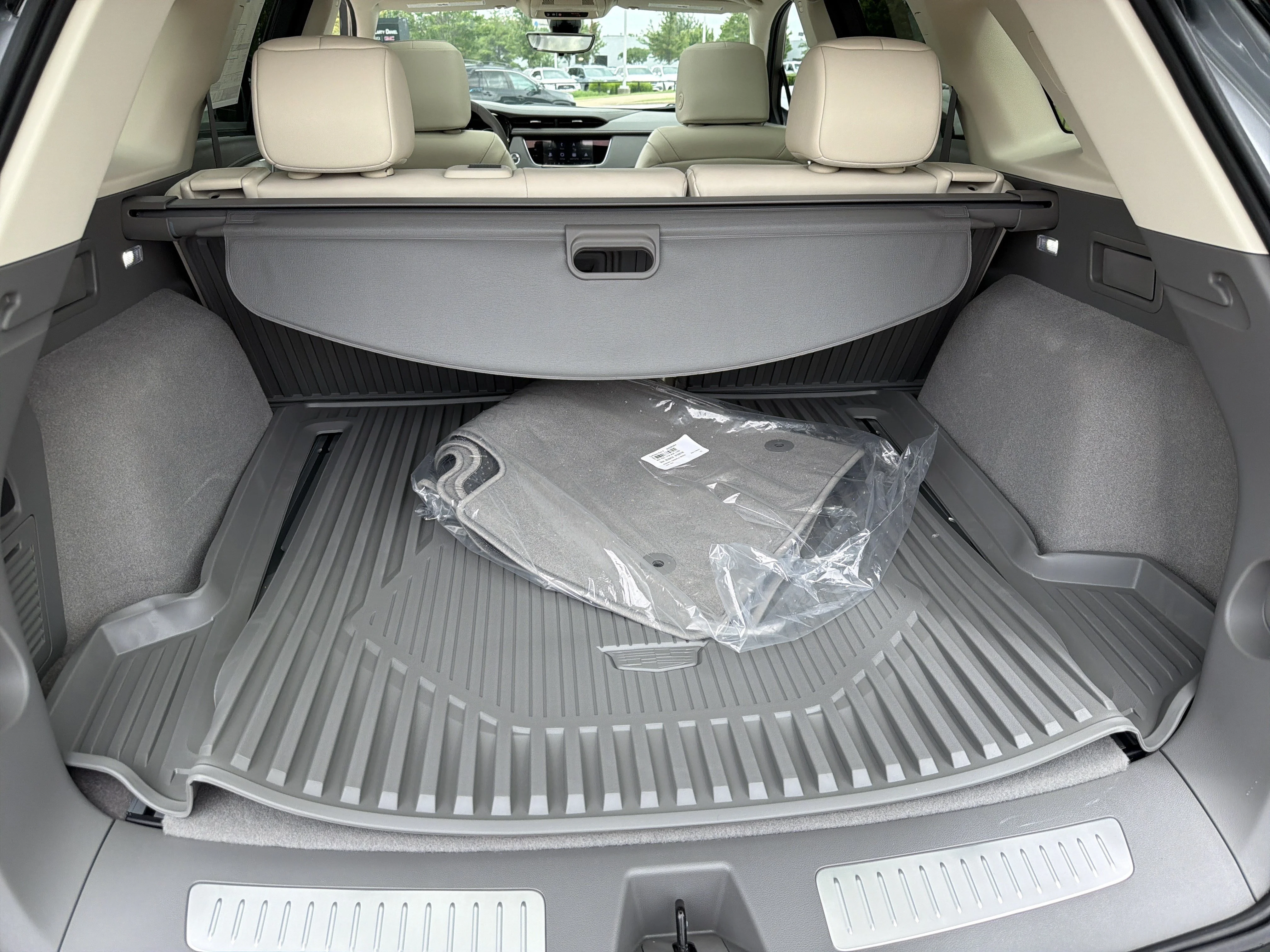 New 2026 Argent Silver Metallic Cadillac AWD Premium Luxury image 15