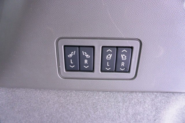 Used 2025 WHITE Cadillac FWD Premium Luxury image 12