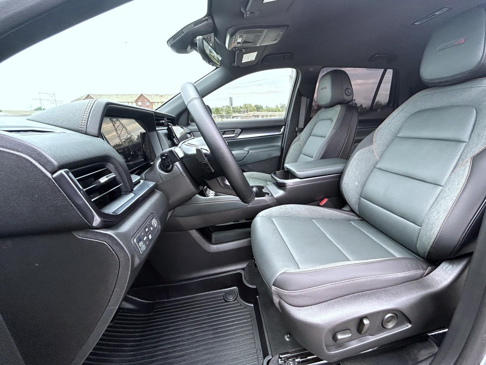 2026 GMC Terrain AT4 - Photo 11