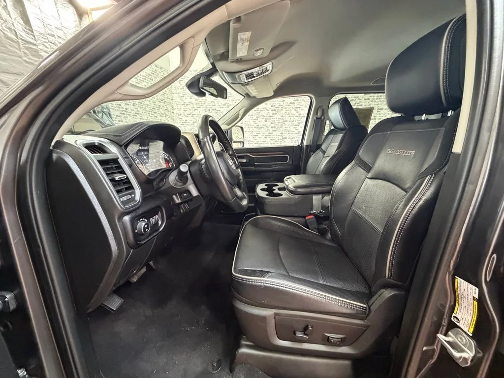 Used 2024 Granite Crystal Metallic Clearcoat Ram Laramie image 17