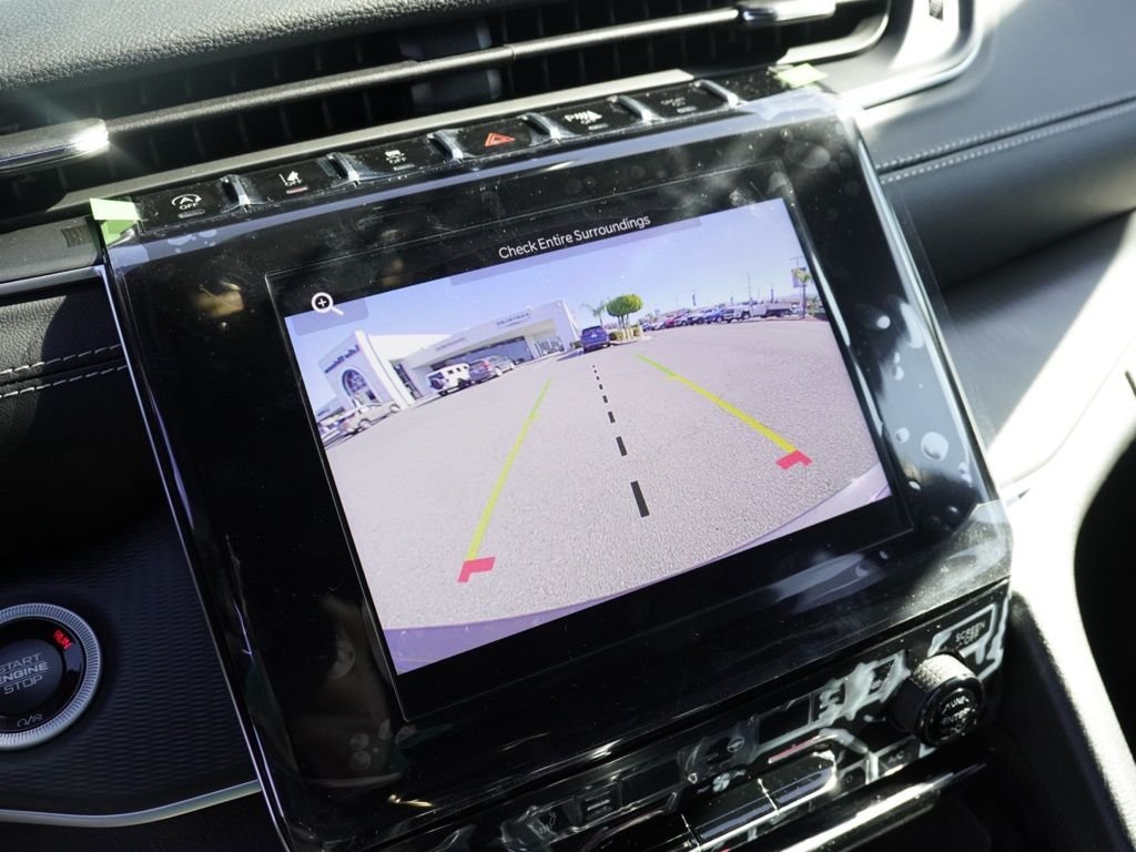 New 2026 Baltic Gray Metallic Clear-Coat Exterior Paint Jeep Laredo X image 14