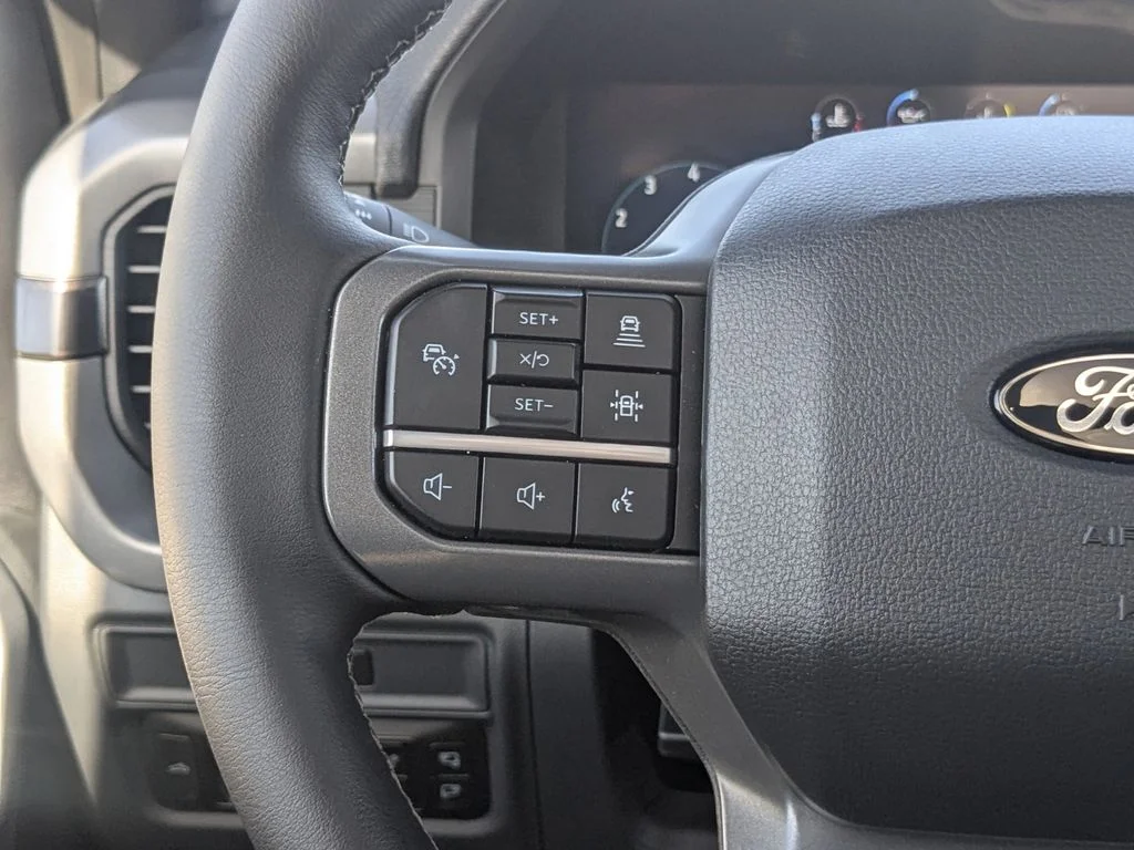 New 2026 Agate Black Metallic Ford XLT image 25