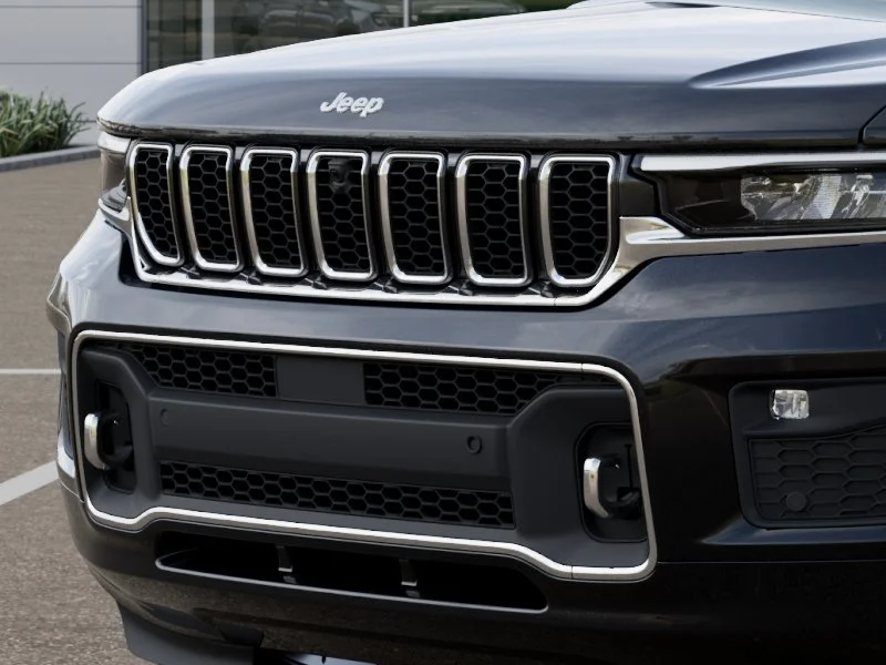 New 2025 Diamond Black Crystal Pearl-Coat Exterior Paint Jeep Overland image 38