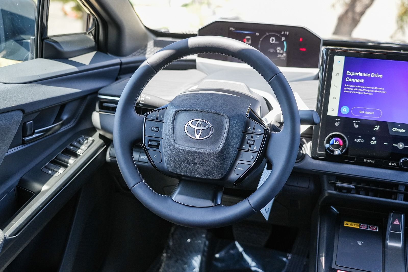 2026 Toyota C-HR SE - Photo 14