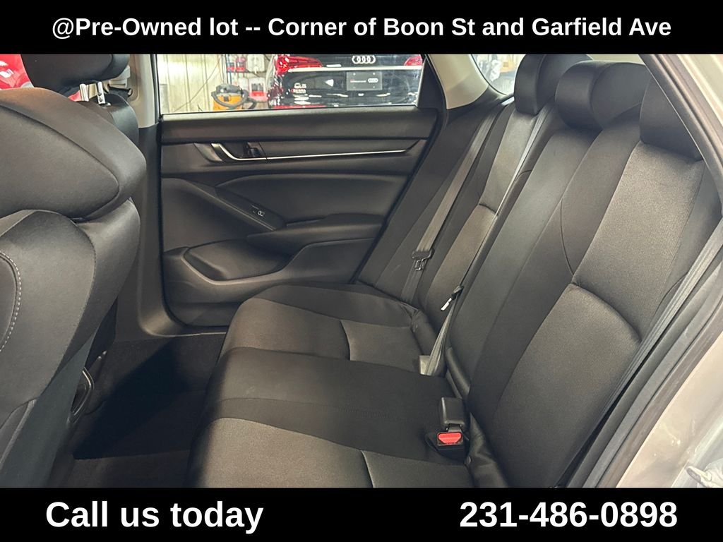 Used 2021  Honda LX image 26