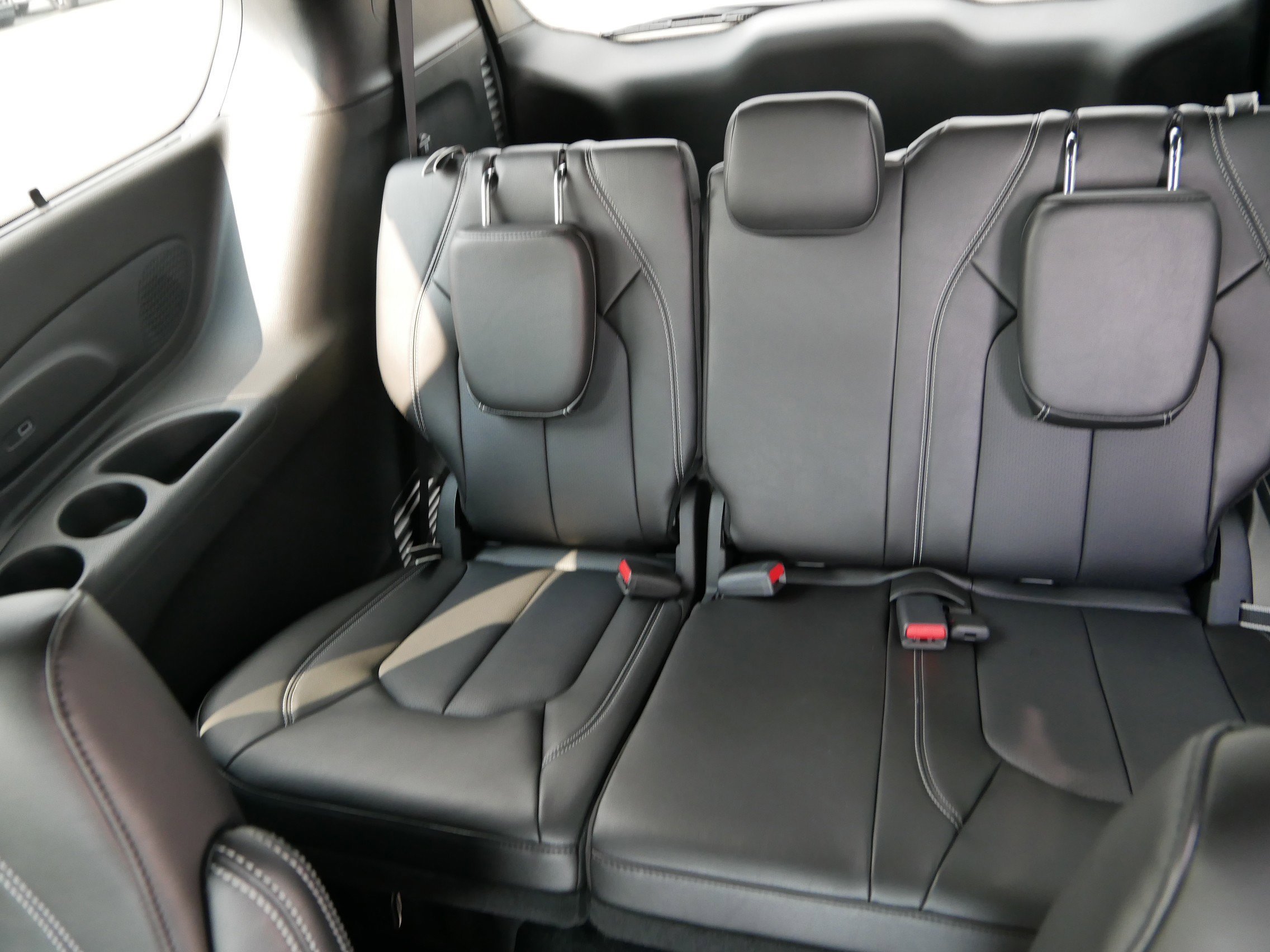 2025 Chrysler Pacifica Select - Photo 13