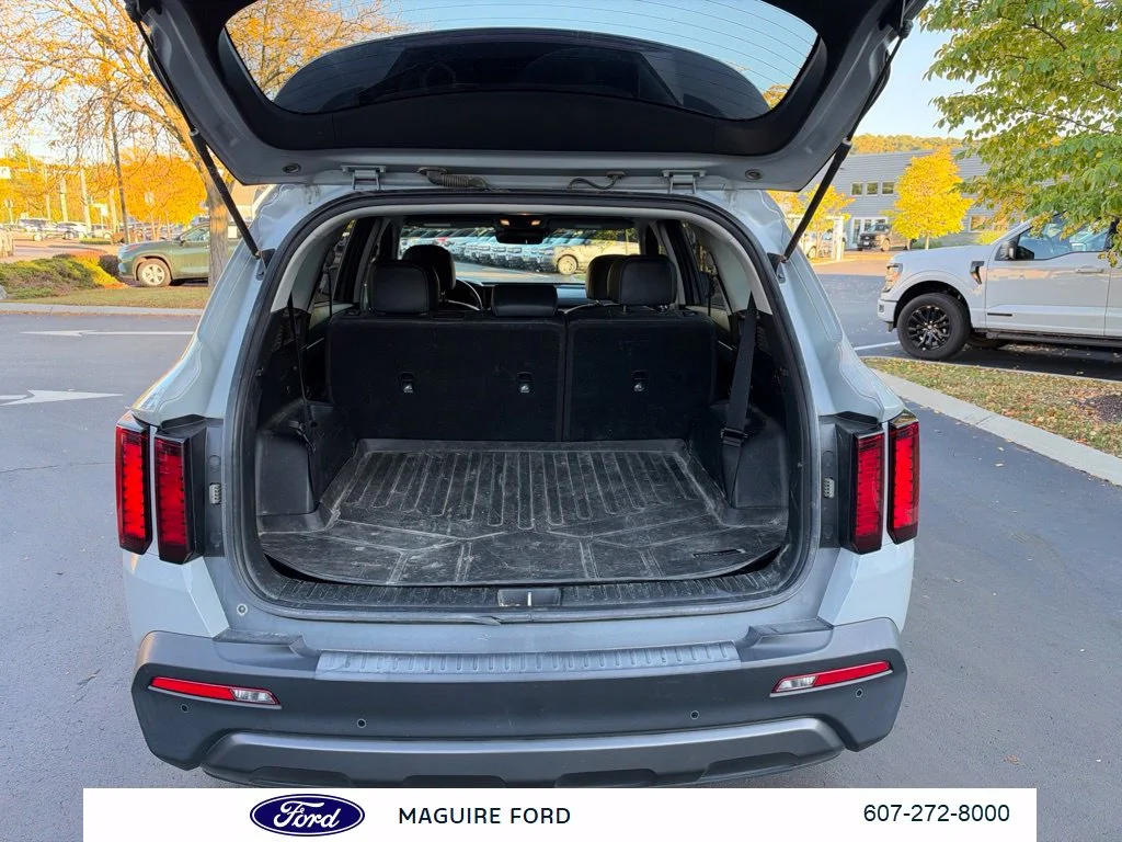 Used 2022 Gray Kia X-Line S image 10