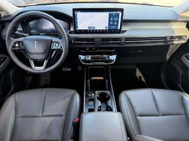 Used 2023 Gray Metallic Lincoln Standard image 24