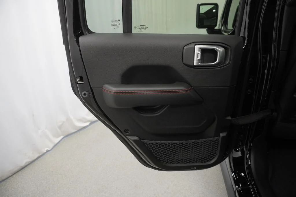New 2026 Black Clear-Coat Exterior Paint Jeep Moab 392 image 30