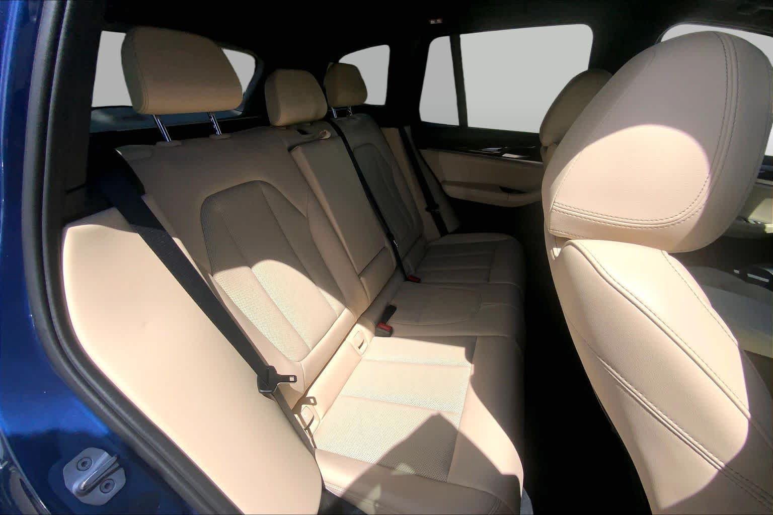 Used 2023 Phytonic Blue Metallic BMW xDrive30i image 19