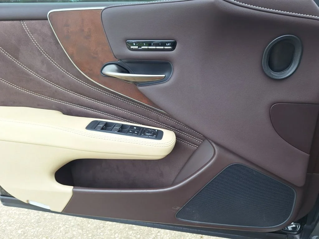 Used 2019 Black Lexus 500 Base image 19