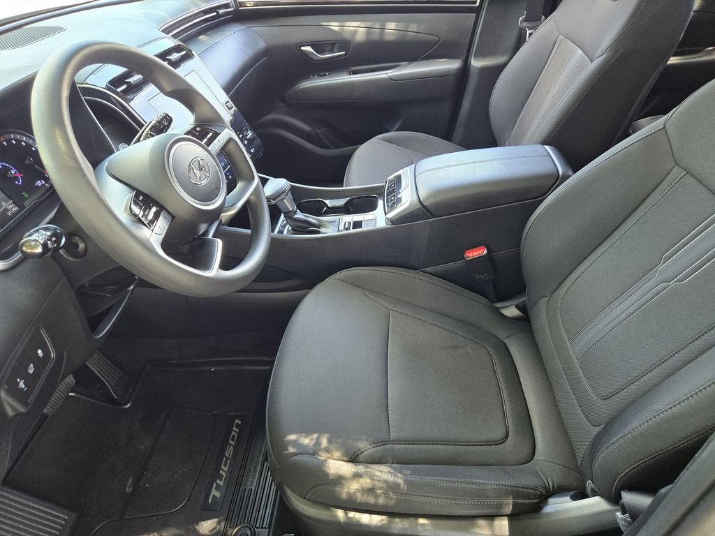 Used 2024 Silver Hyundai SEL image 8