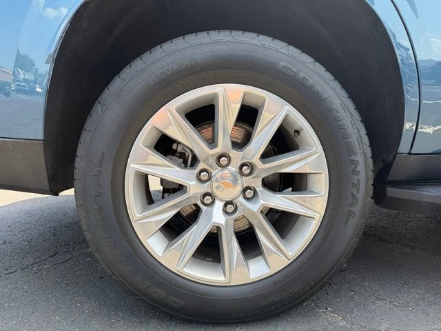 Certified Used 2025 Lakeshore Blue Metallic Chevrolet Premier image 9