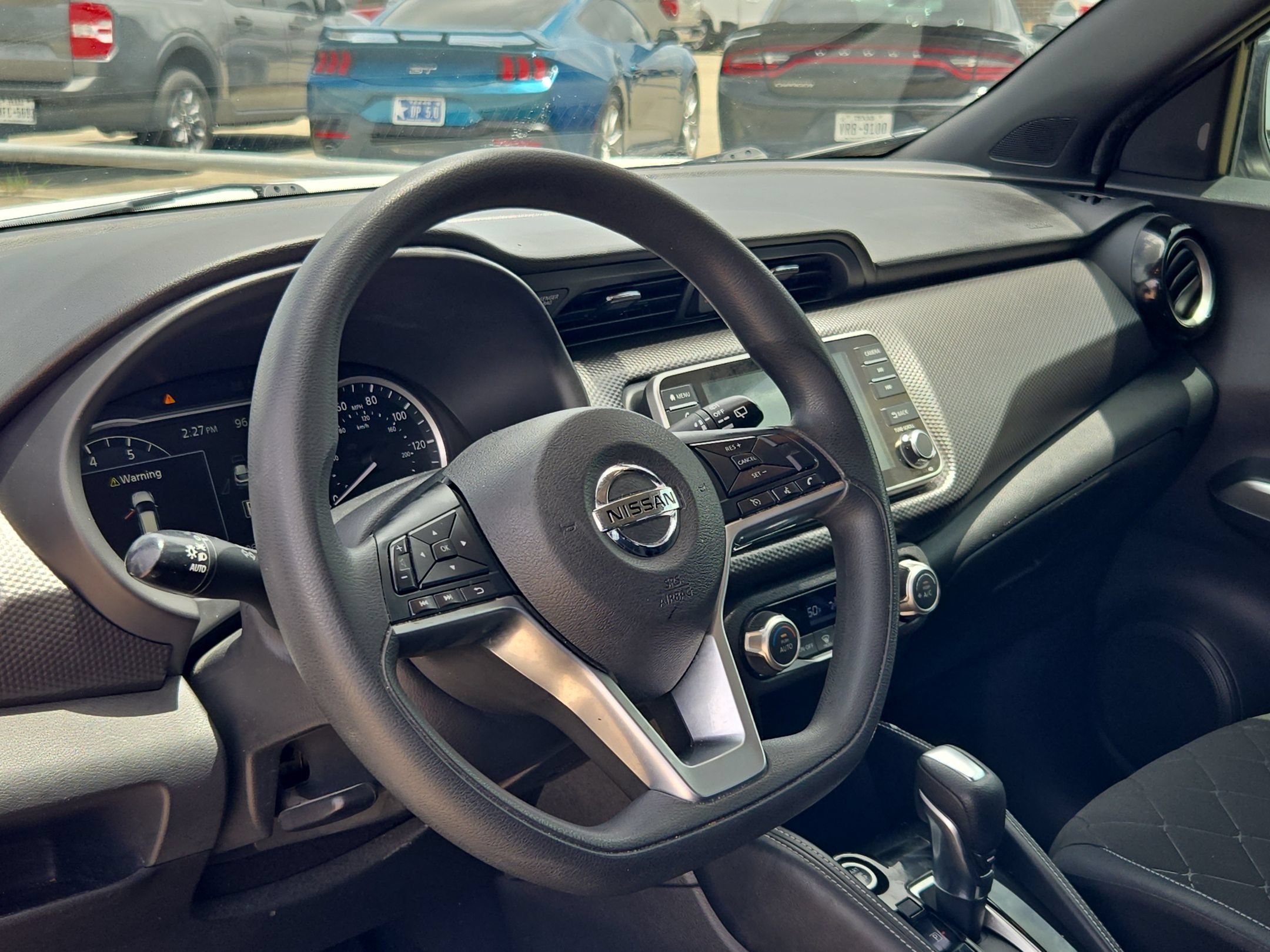 Used 2018 Aspen White / Super Black Nissan SV image 13