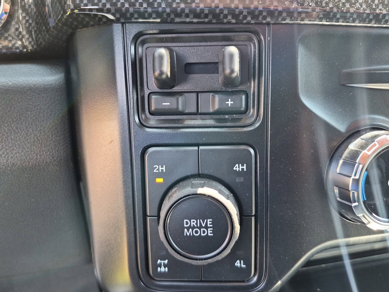 New 2026 Avalanche Ford F-250® Lariat® image 26