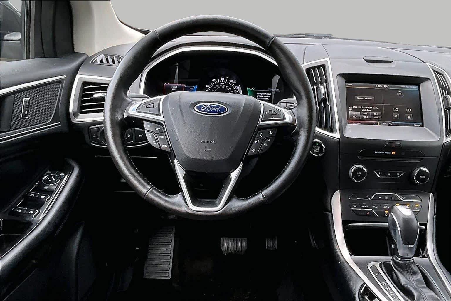 Used 2015 Magnetic Metallic Ford SEL image 8