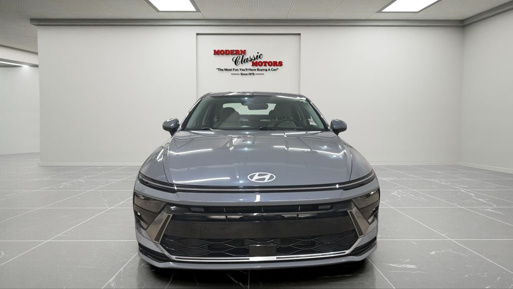 Used 2024 Blue Hyundai SEL image 2