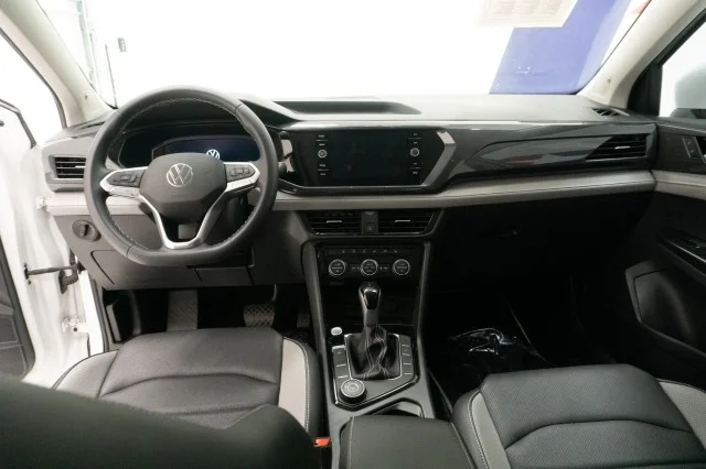 Used 2023 WHITE Volkswagen SEL image 24