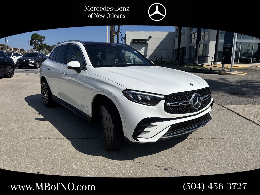 New 2027 Polar White Mercedes-Benz GLC 300 image 1