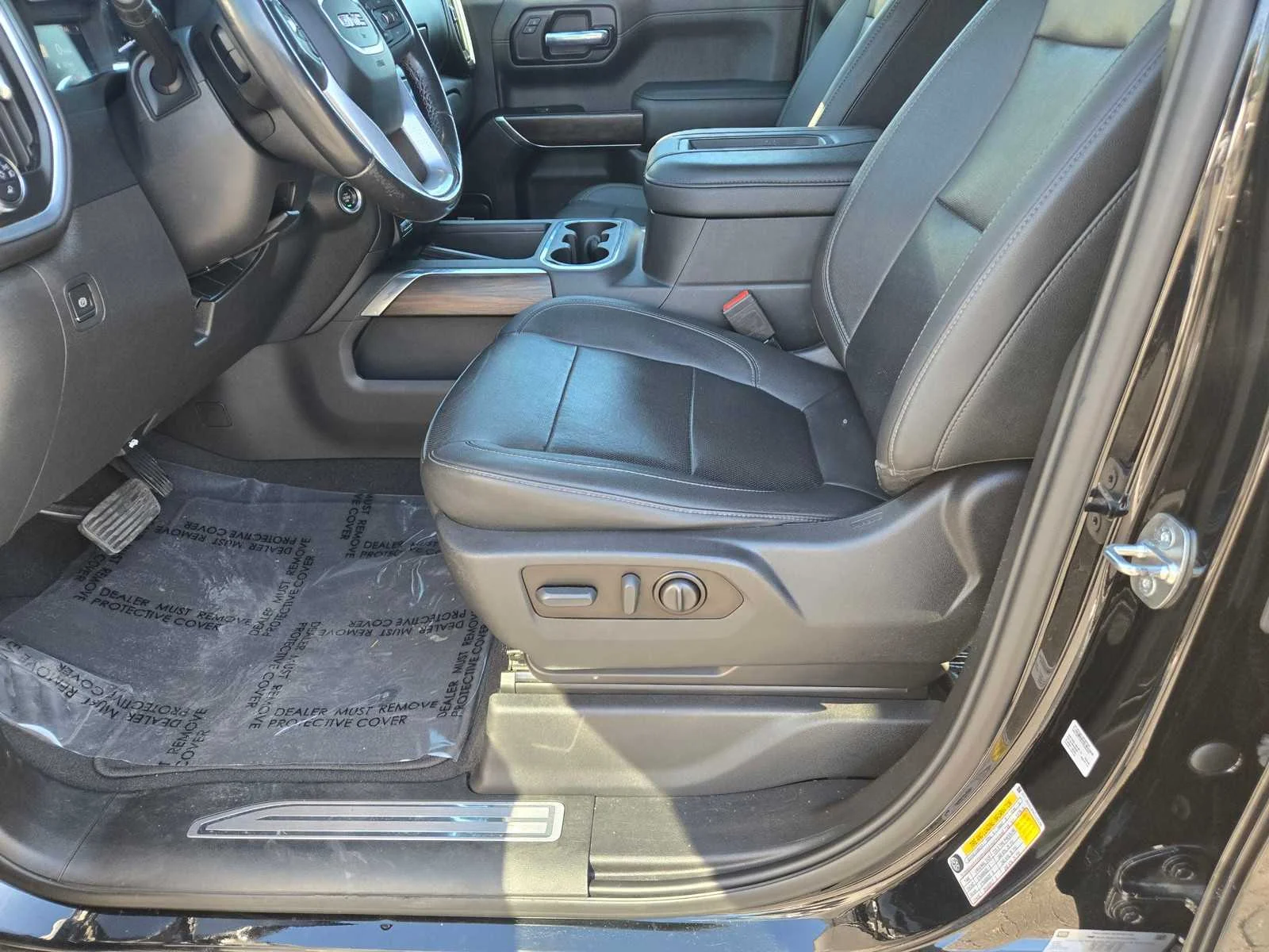 Used 2022 Onyx Black GMC SLT image 21