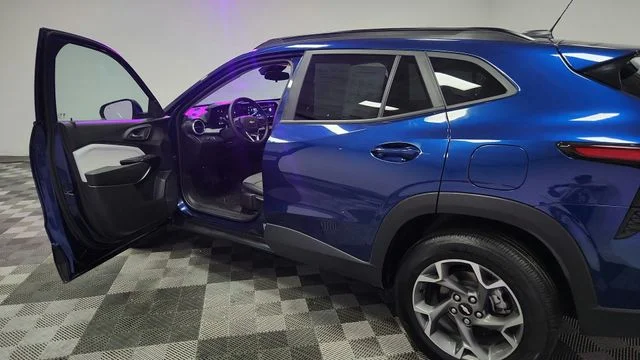 2024 Chevrolet Trax LT - Photo 16