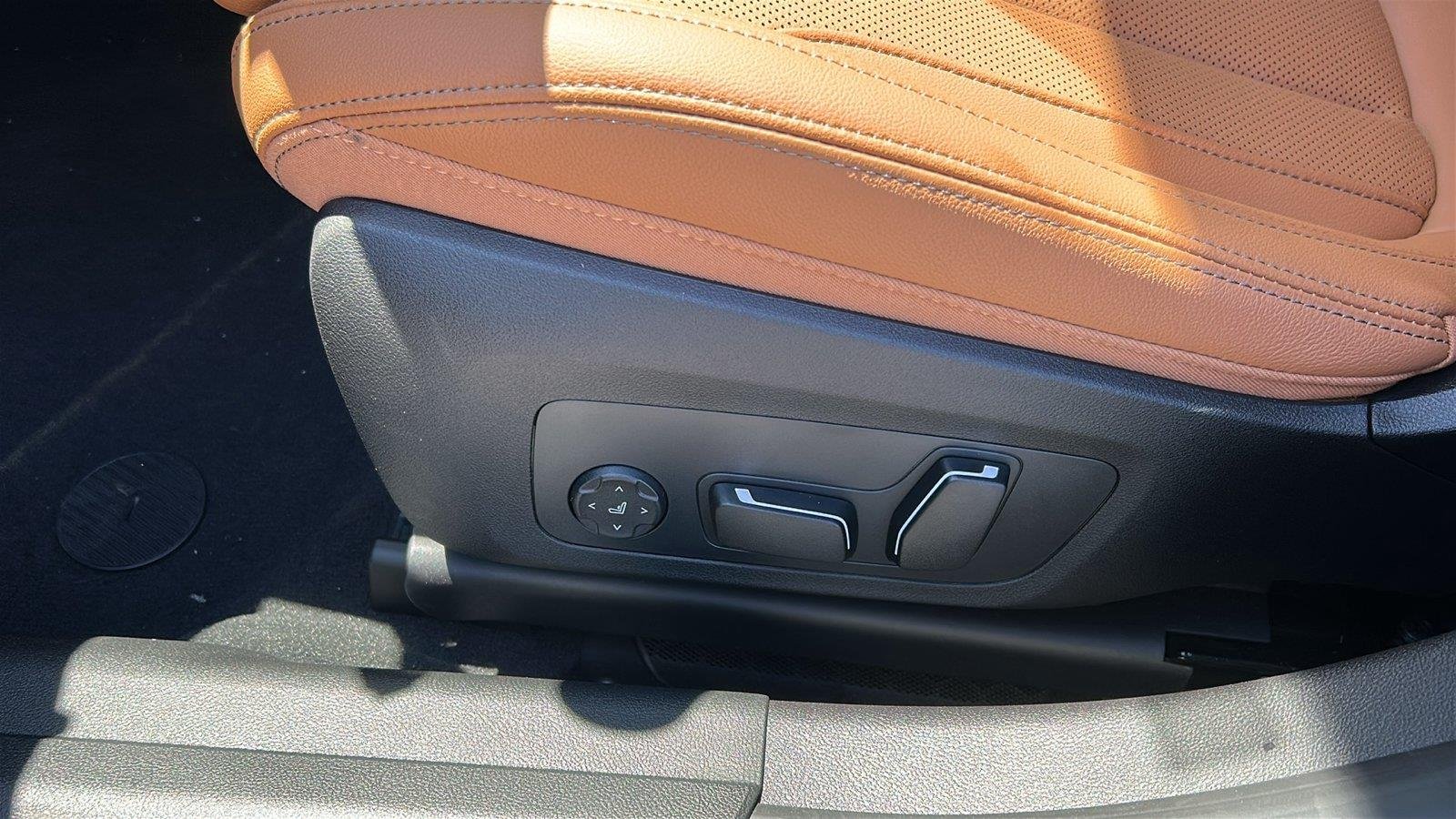 New 2026 Skyscraper Grey Metallic BMW 330i NA xDrive image 11