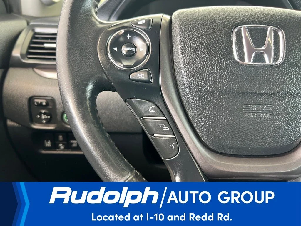 Used 2023 White Honda RTL image 29