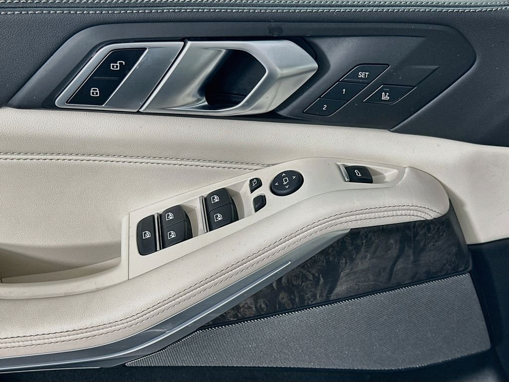 Certified Used 2024 Skyscraper Grey Metallic BMW xDrive40i image 18