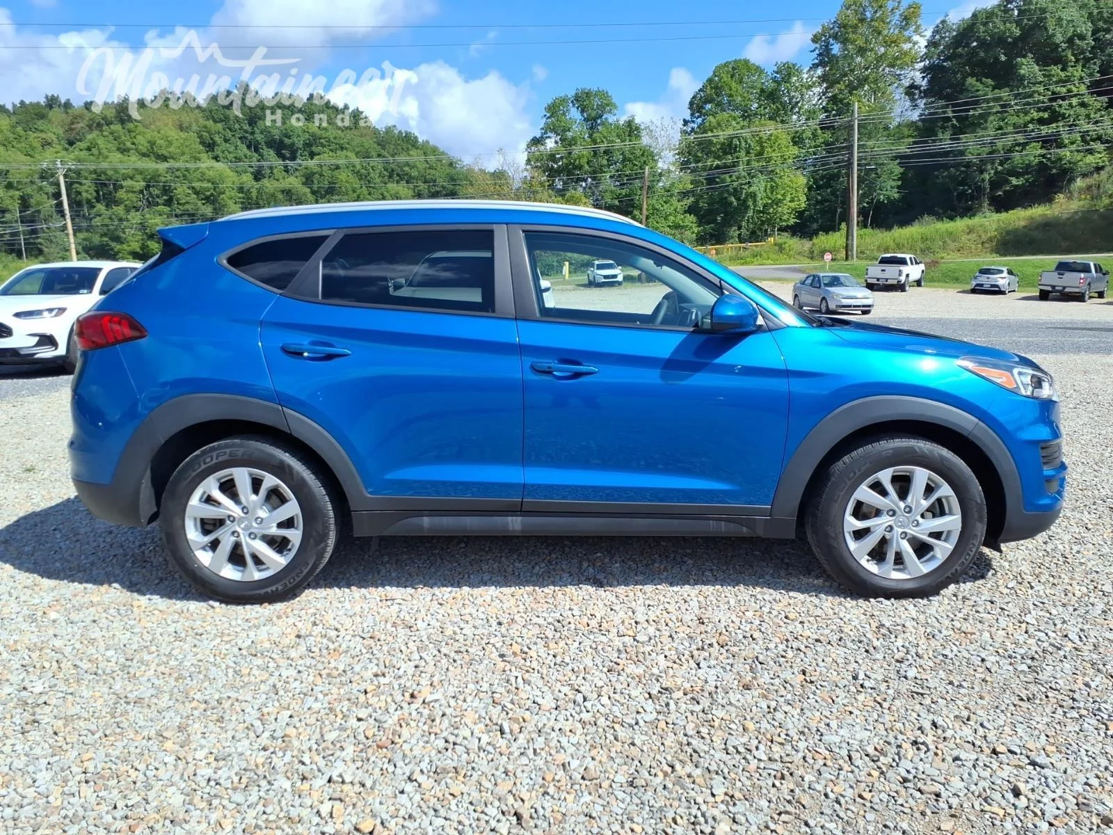 Used 2019 Aqua Blue Hyundai Value image 4