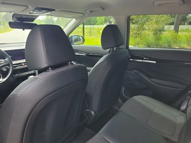 Used 2024 Green Kia S image 12