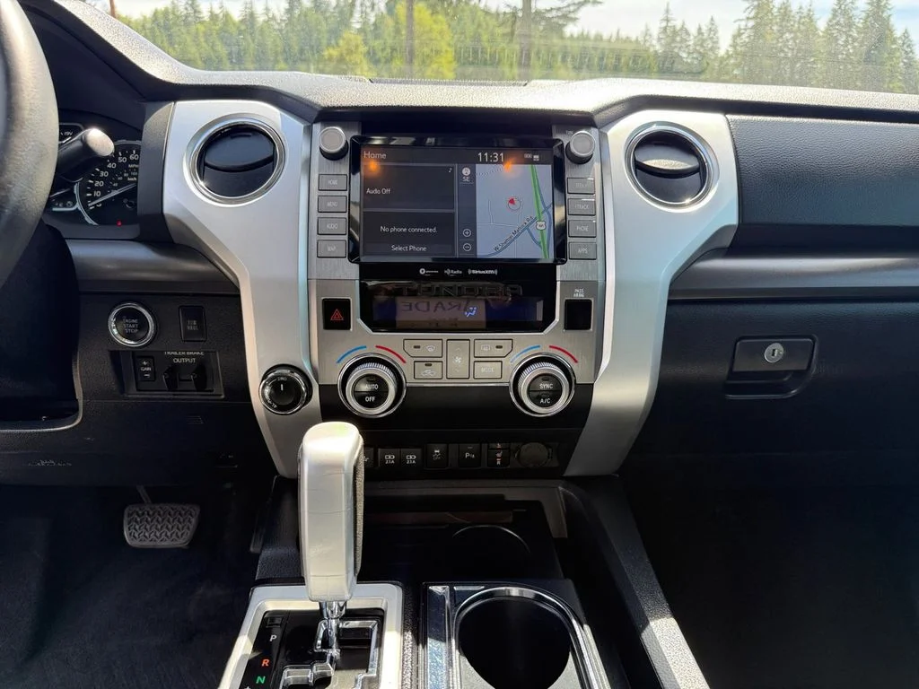 Used 2020 Black Toyota SR5 image 15