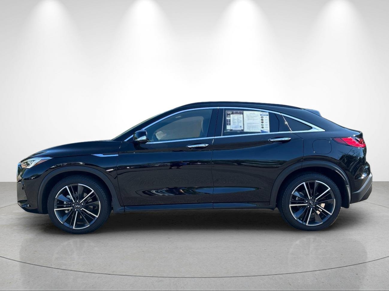 Certified Used 2025 Black Obsidian INFINITI SENSORY image 2