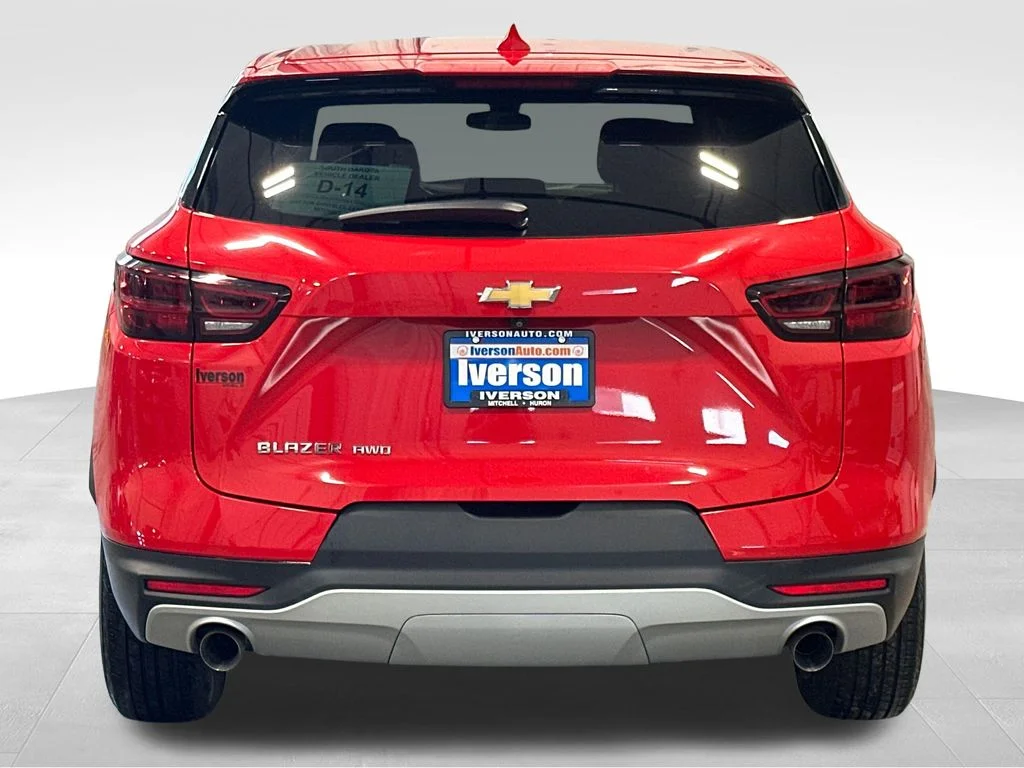Used 2023 Red Chevrolet LT image 6