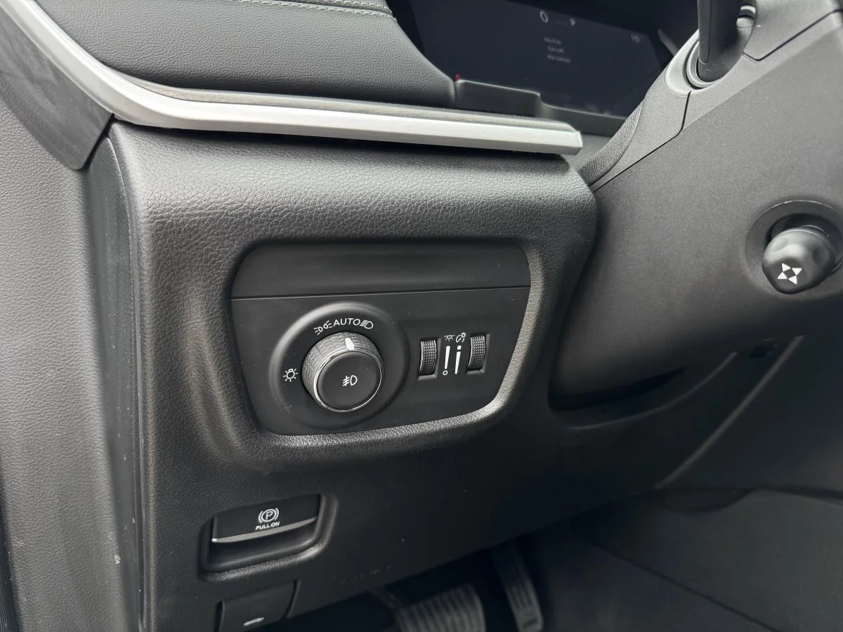 Used 2024 Black Jeep Limited image 16