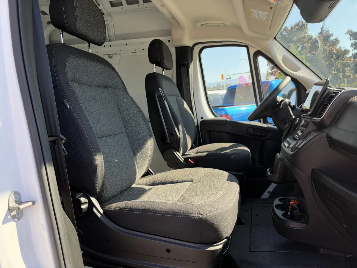 Used 2025 White RAM SLT image 20