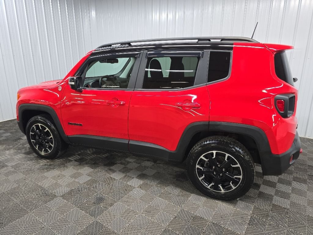 Used 2023 Red Jeep Trailhawk image 4