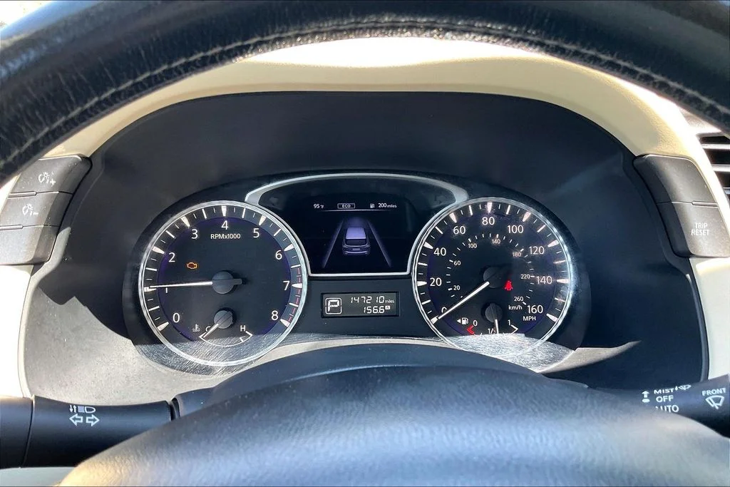 Used 2017 Blue INFINITI Base image 18